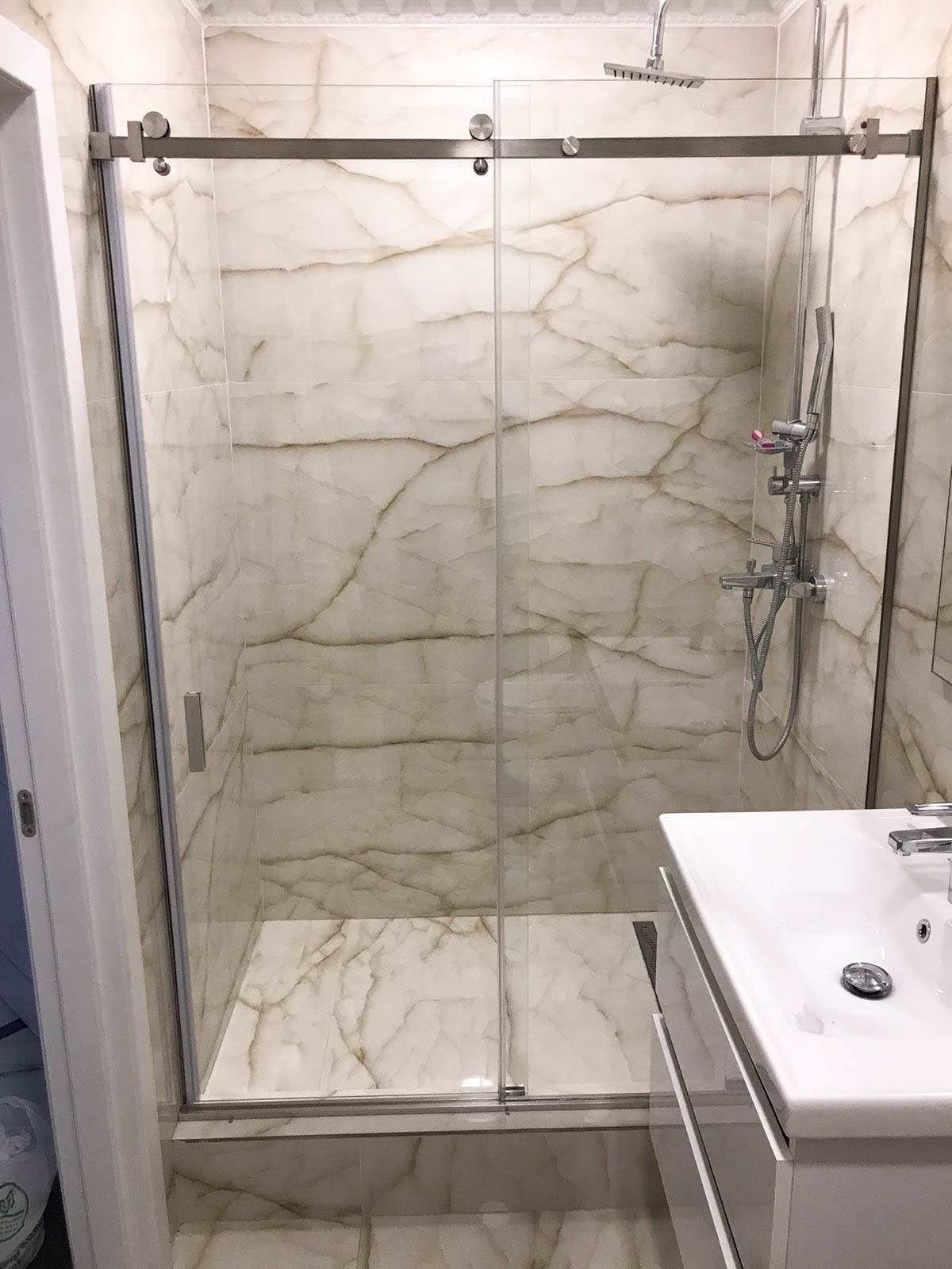 Cabină duș sticlă